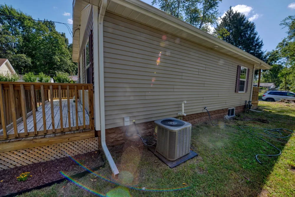 1621 Maple Street Niles City, MI 49120