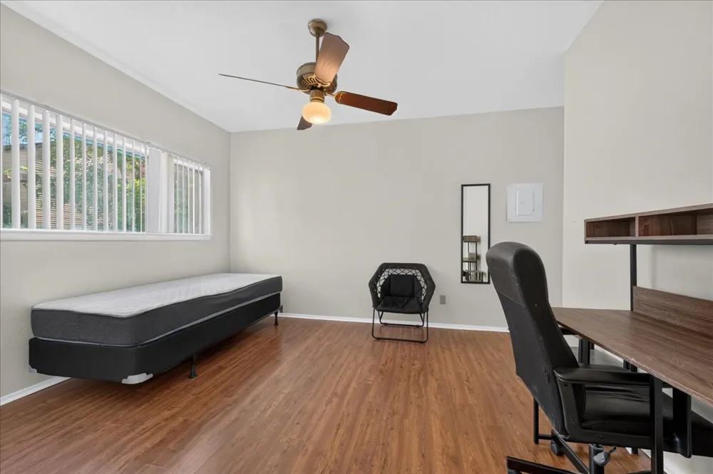 806 W 24th Street #217 Austin, TX 78705