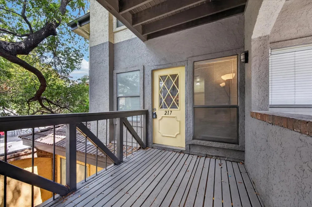 806 W 24th Street #217 Austin, TX 78705