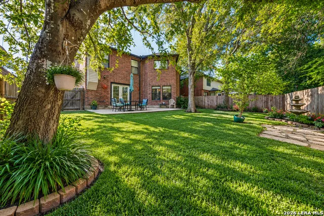 8622 Park Olympia Universal City, TX 78148