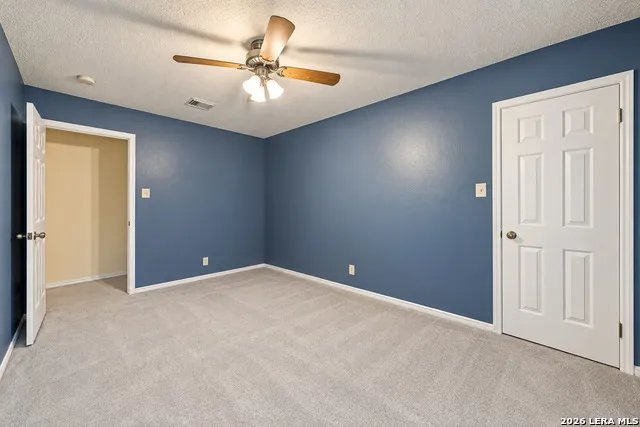 8622 Park Olympia Universal City, TX 78148