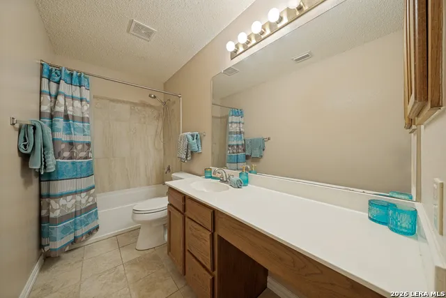 8622 Park Olympia Universal City, TX 78148