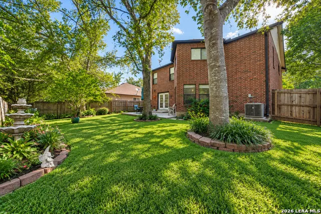 8622 Park Olympia Universal City, TX 78148