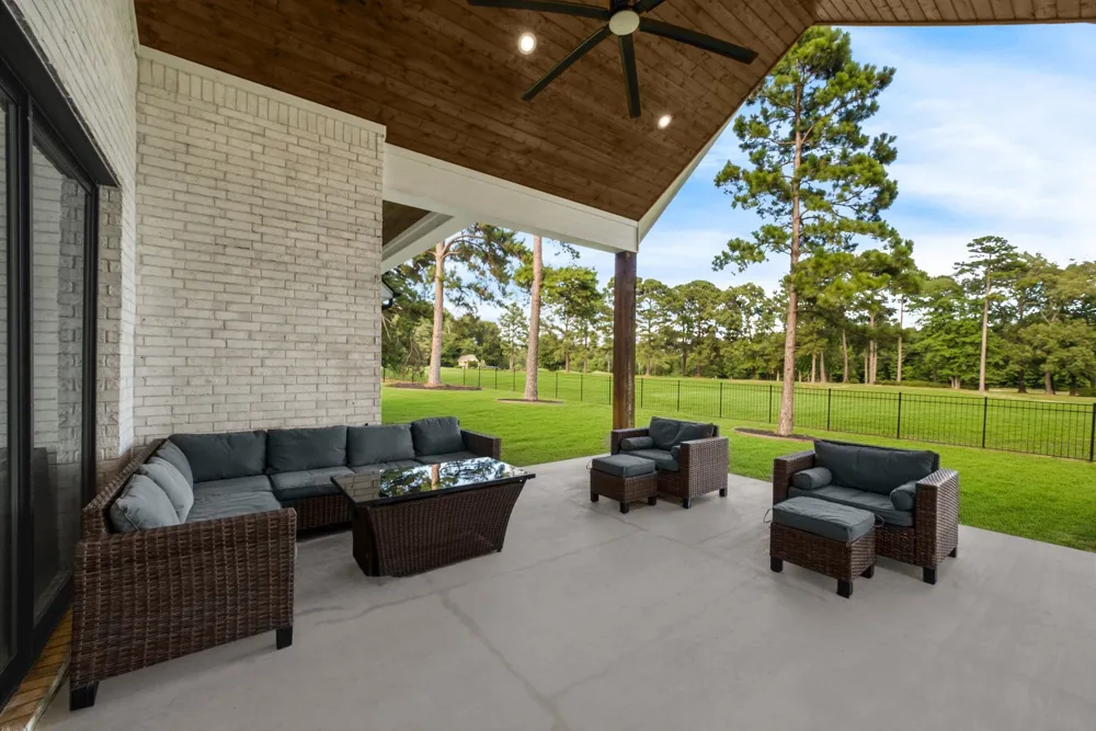 1909 County Road 3506 Bullard, TX 75757