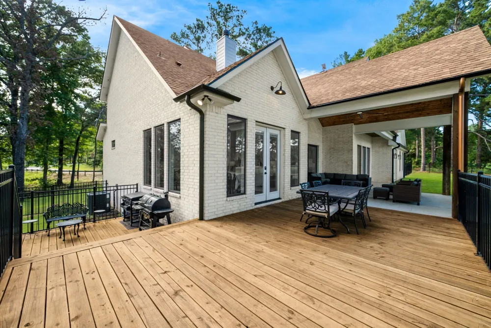 1909 County Road 3506 Bullard, TX 75757