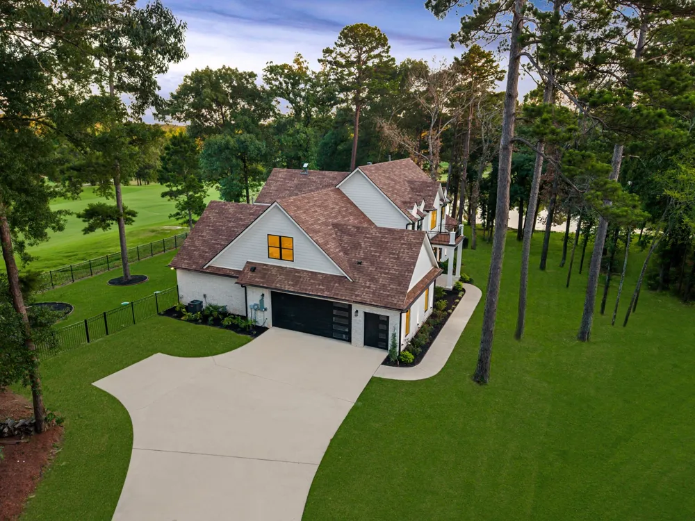 1909 County Road 3506 Bullard, TX 75757