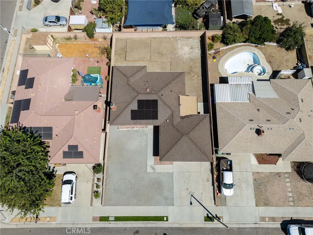 650 La Mancha Hemet, CA 92543