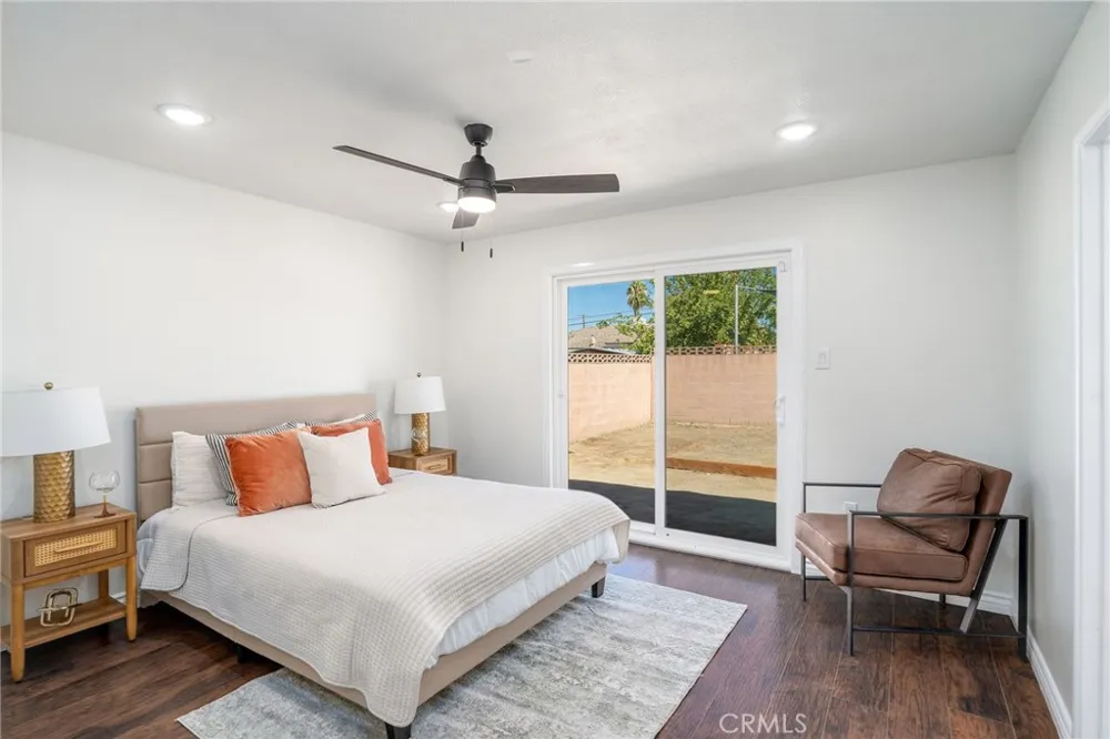 650 La Mancha Hemet, CA 92543