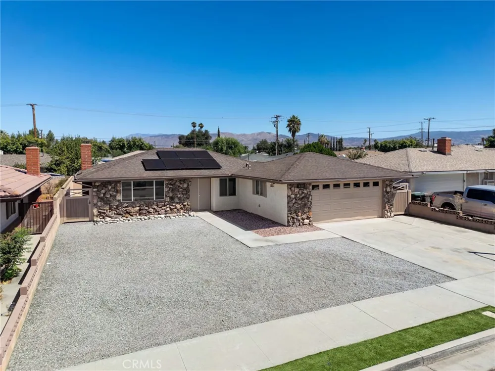 650 La Mancha Hemet, CA 92543