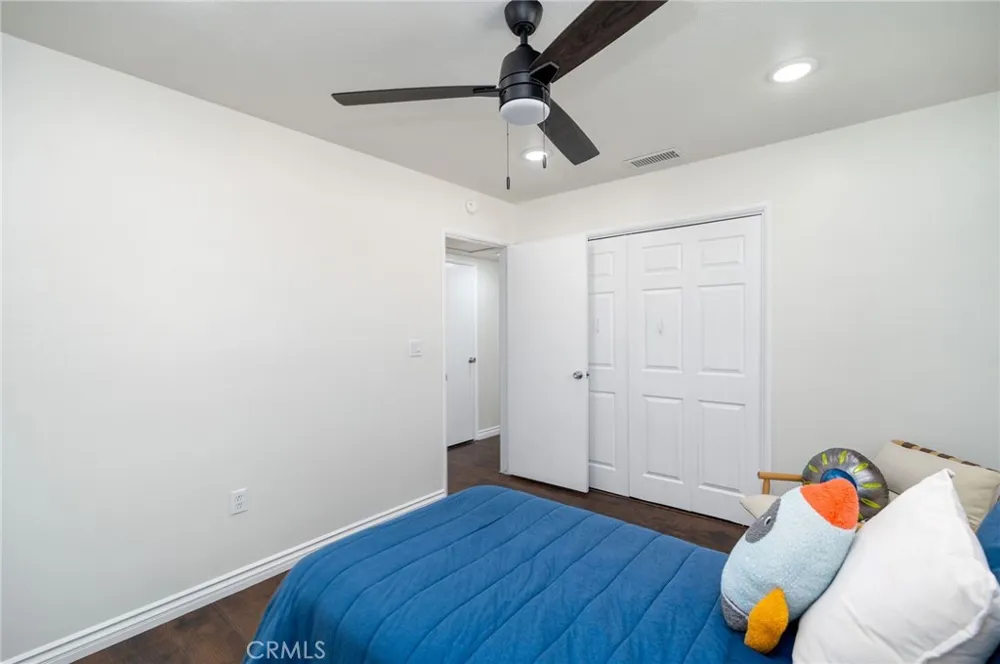 650 La Mancha Hemet, CA 92543