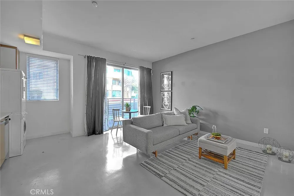 217 S Marengo Pasadena, CA 91101