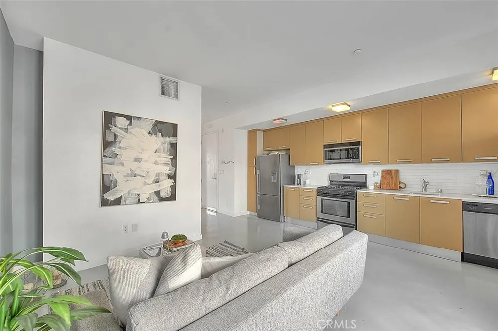 217 S Marengo Pasadena, CA 91101