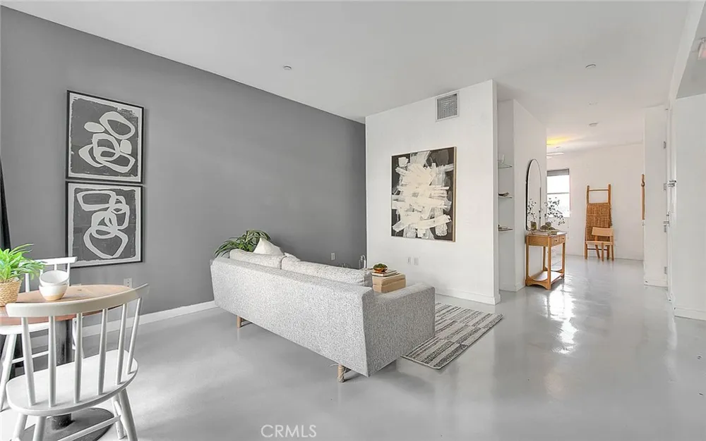 217 S Marengo Pasadena, CA 91101