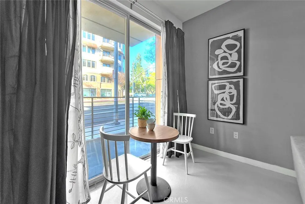 217 S Marengo Pasadena, CA 91101