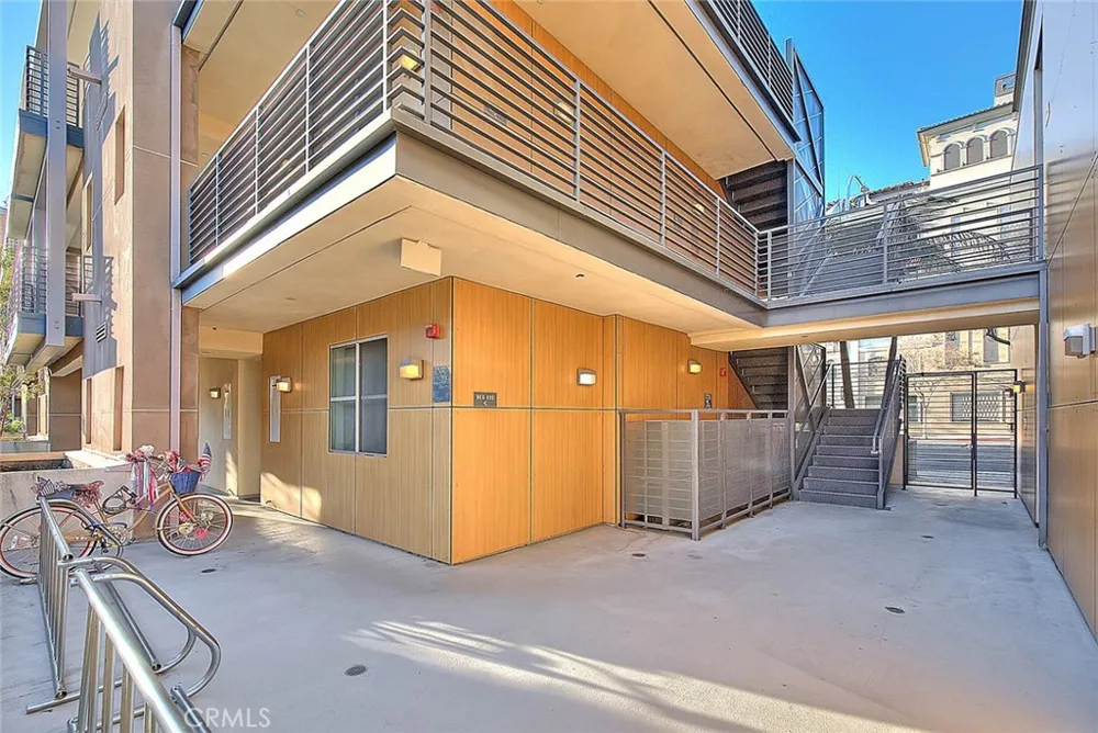 217 S Marengo Pasadena, CA 91101