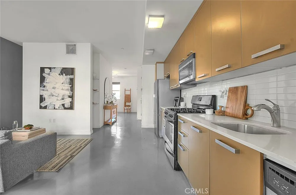 217 S Marengo Pasadena, CA 91101