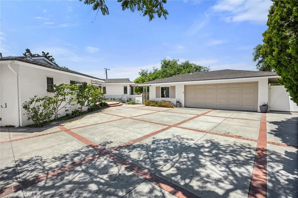 10311 Ladera Senda North Tustin, CA 92705