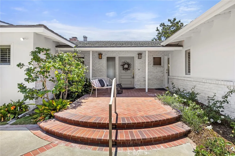 10311 Ladera Senda North Tustin, CA 92705