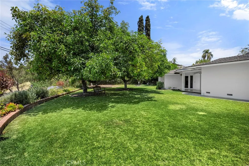 10311 Ladera Senda North Tustin, CA 92705