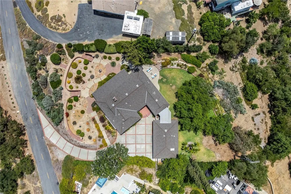 10311 Ladera Senda North Tustin, CA 92705