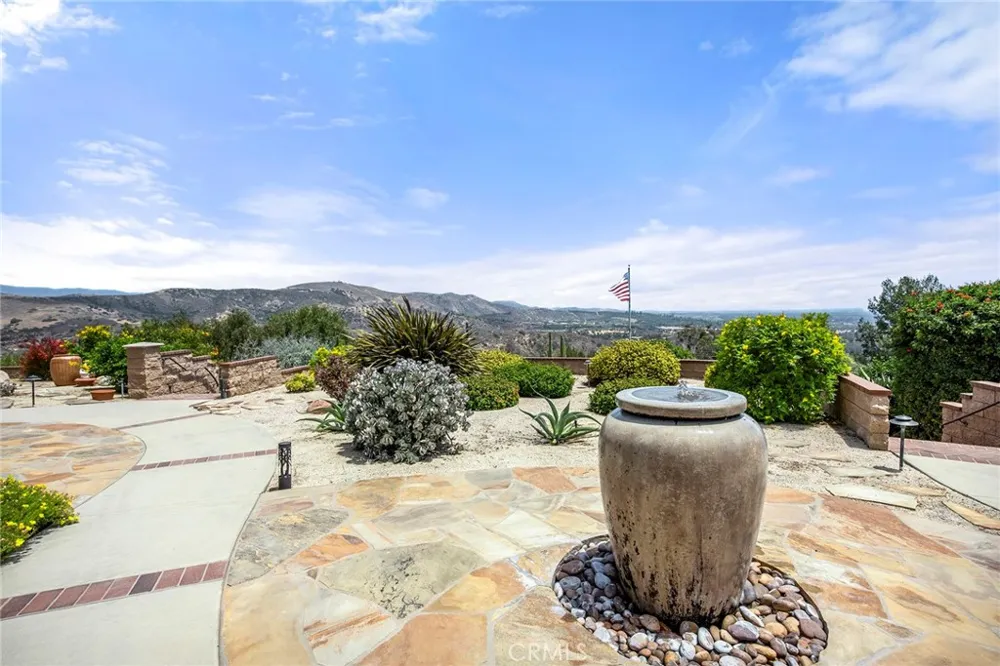 10311 Ladera Senda North Tustin, CA 92705