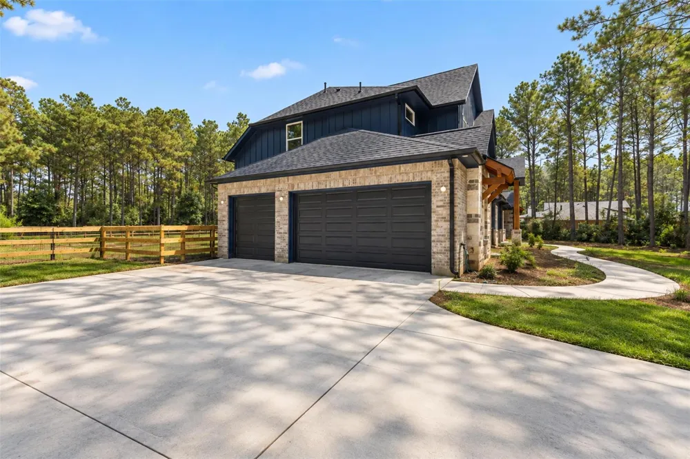 15646 Forest Grove Drive Willis, TX 77378