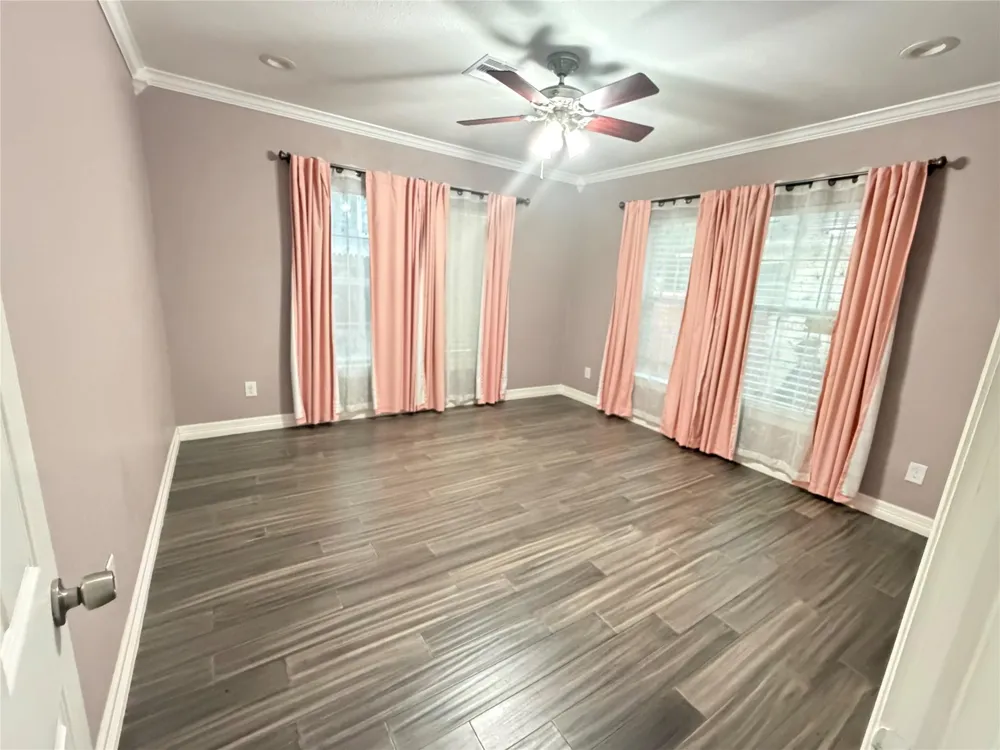 5231 Leeland Street Houston, TX 77023
