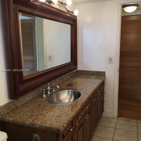 7450 Miami Lakes Dr #C206 Miami Lakes, FL 33014