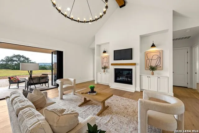 344 MARTINGALE TRAIL Bandera, TX 78003
