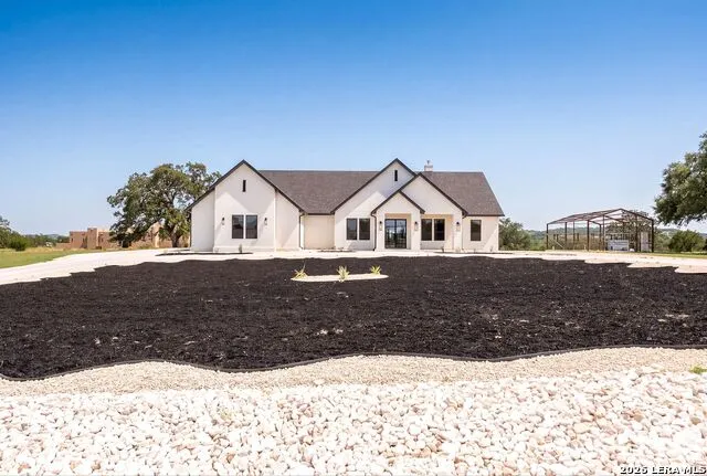 344 MARTINGALE TRAIL Bandera, TX 78003