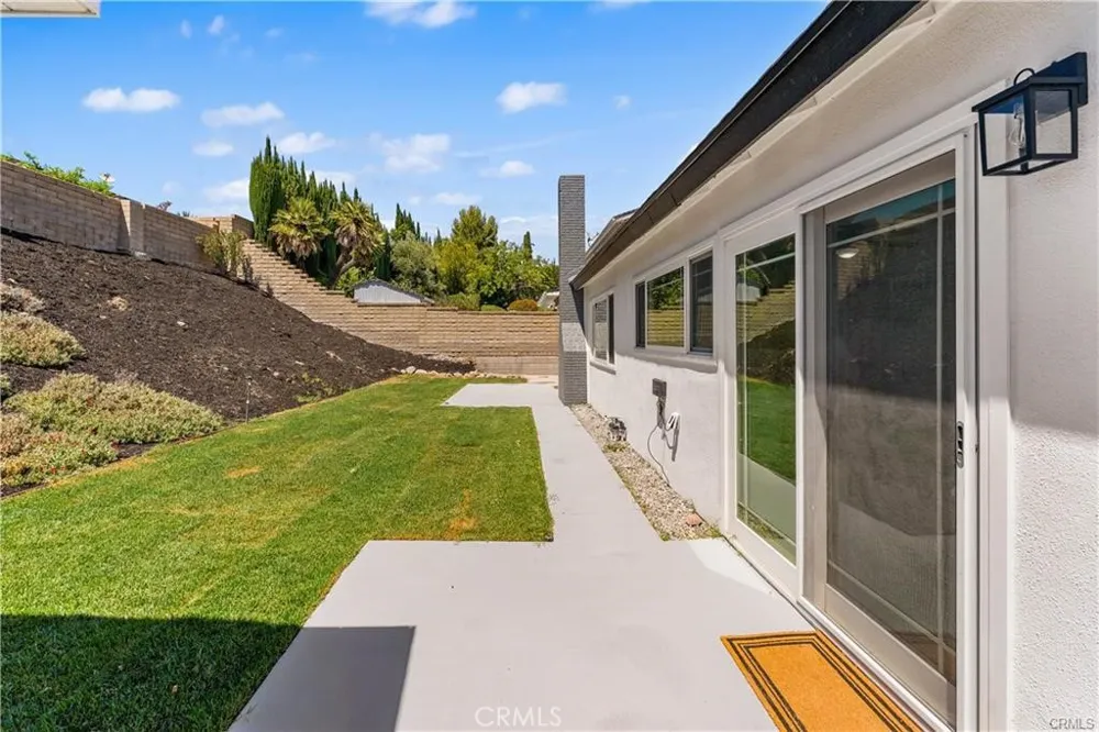 29147 Lotusgarden Drive Canyon Country, CA 91387