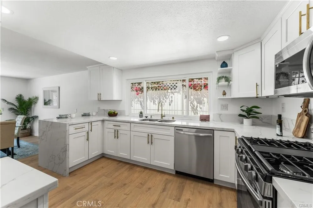 29147 Lotusgarden Drive Canyon Country, CA 91387