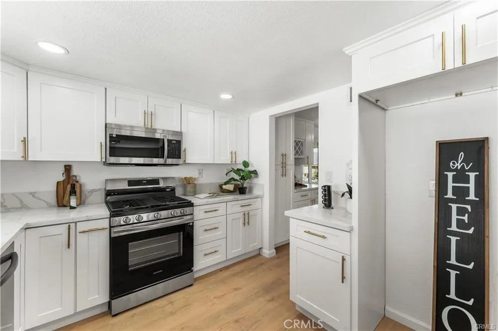 29147 Lotusgarden Drive Canyon Country, CA 91387