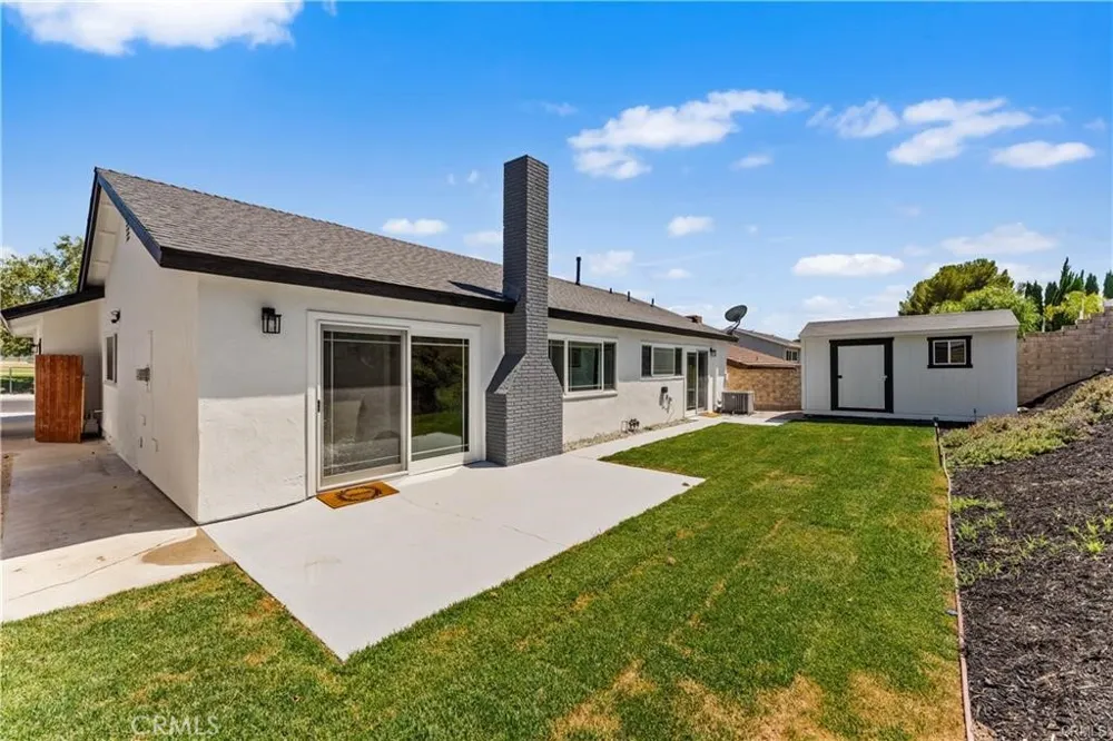 29147 Lotusgarden Drive Canyon Country, CA 91387