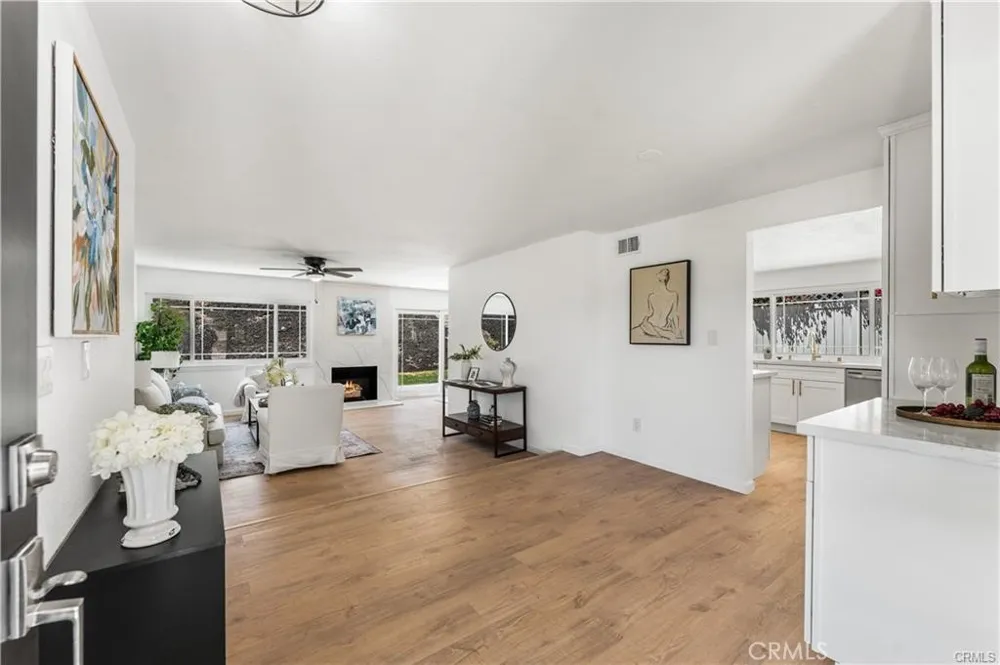 29147 Lotusgarden Drive Canyon Country, CA 91387