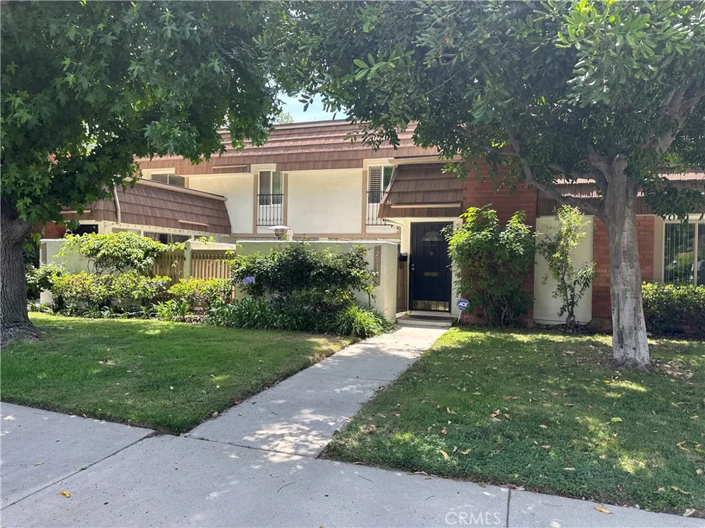 22309 James Alan Circle #3 Chatsworth, CA 91311
