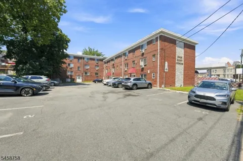 61 Union Avenue U-B6 #B6 Unit B6