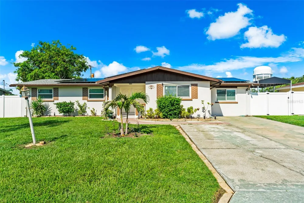 4428 W 56TH STREET Bradenton, FL 34210