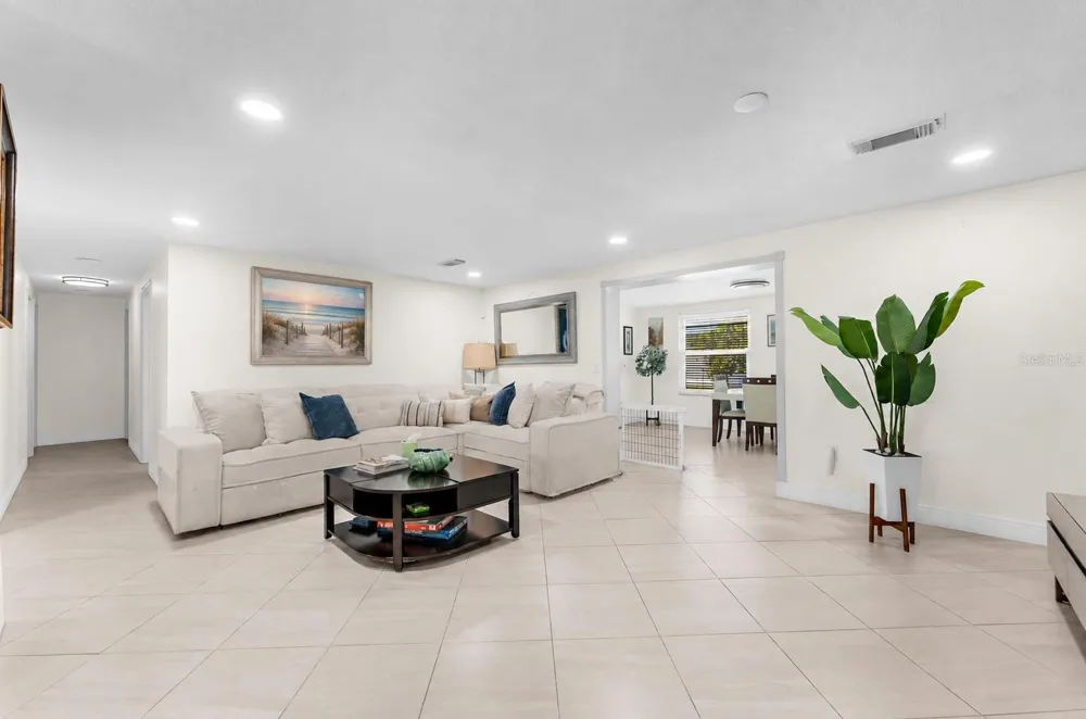 4428 W 56TH STREET Bradenton, FL 34210