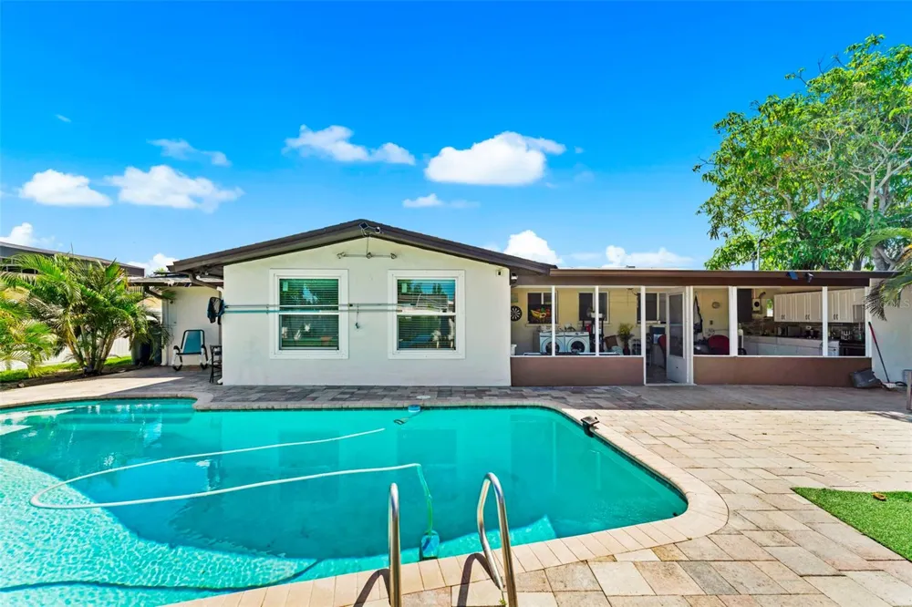 4428 W 56TH STREET Bradenton, FL 34210