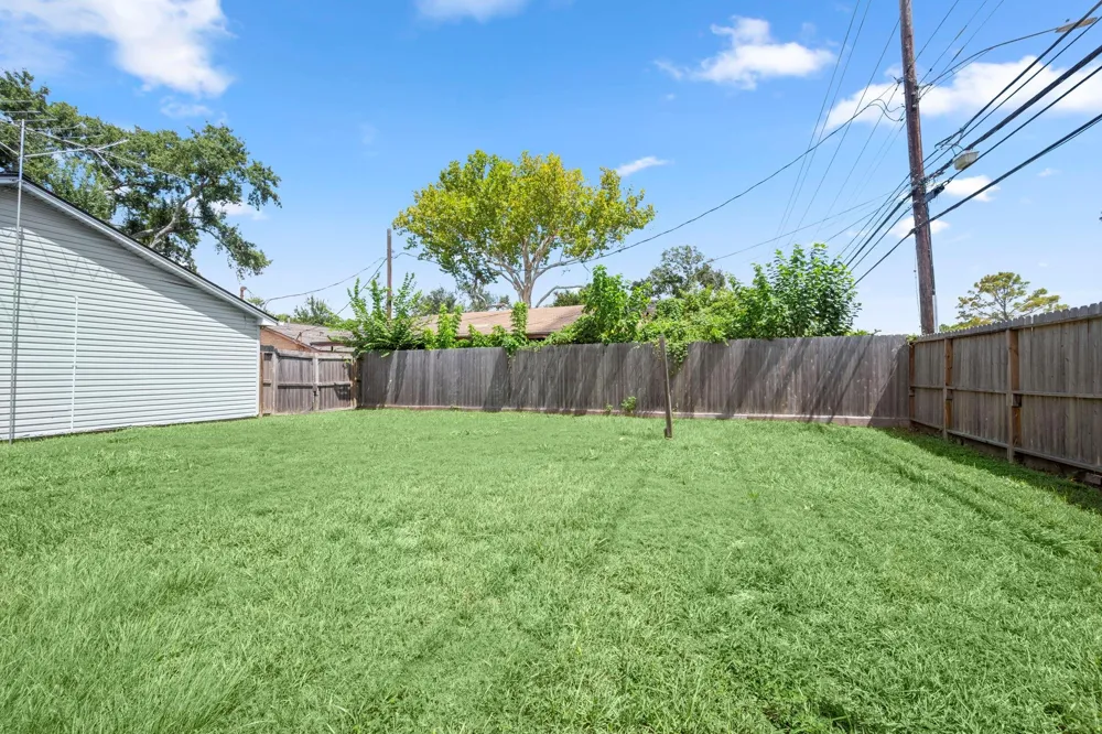7047 Inkberry Drive Houston, TX 77092