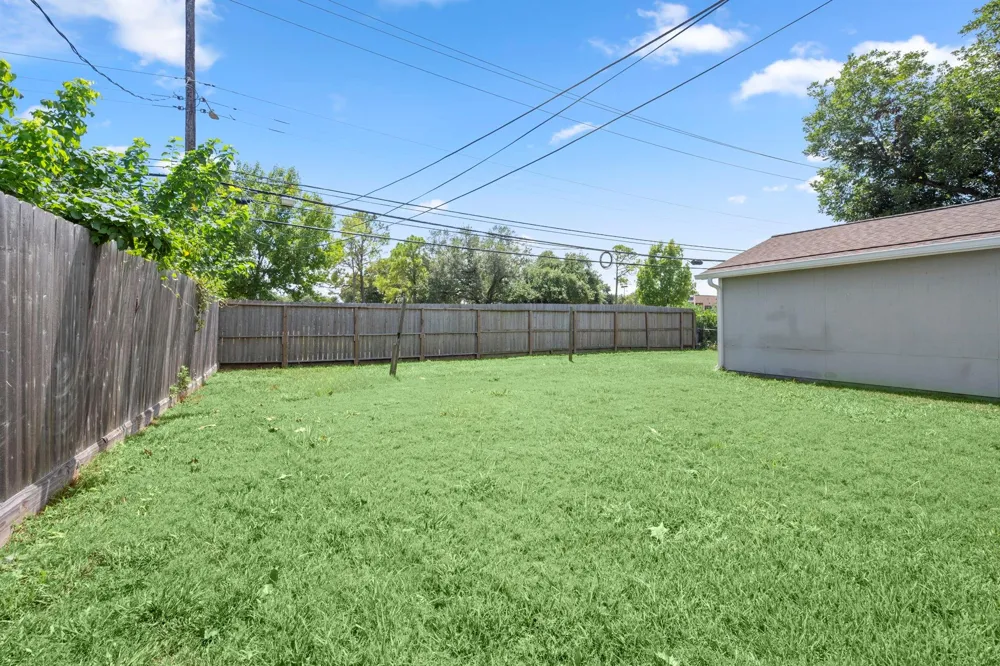 7047 Inkberry Drive Houston, TX 77092
