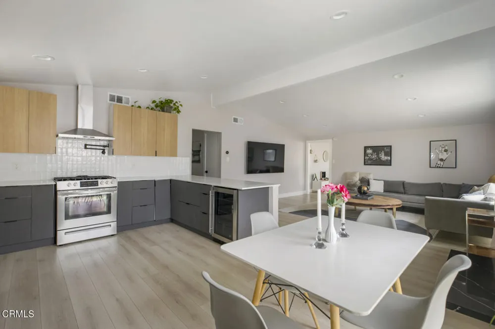 863 S Vecino Drive Glendora, CA 91740