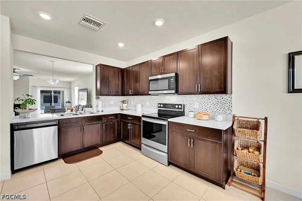 NE 6th Place Cape Coral, FL 33909