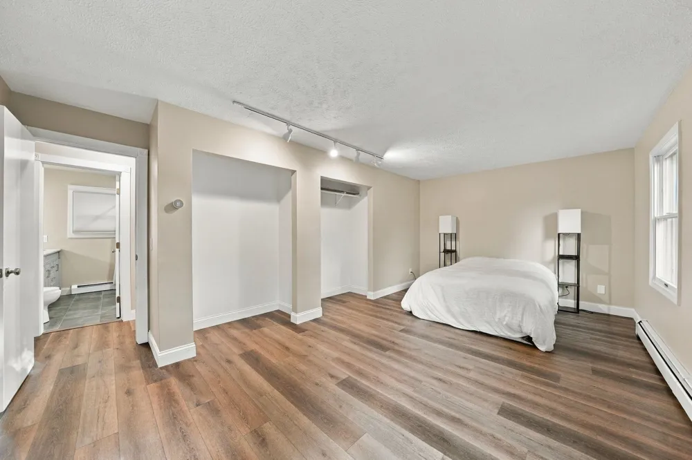 3787 Prouty Road East Bay Township, MI 49686