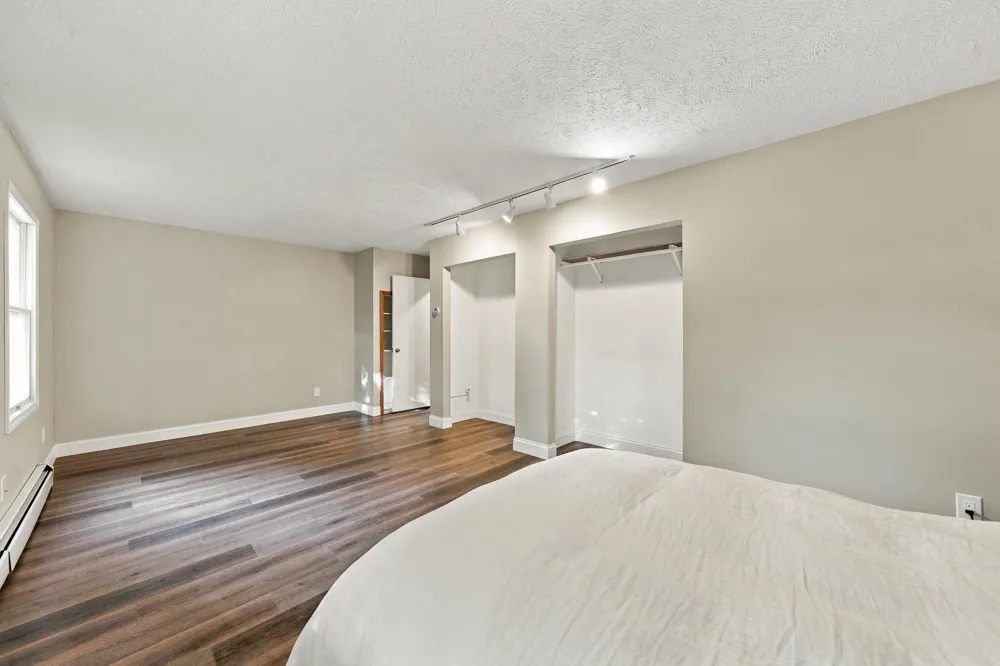 3787 Prouty Road East Bay Township, MI 49686