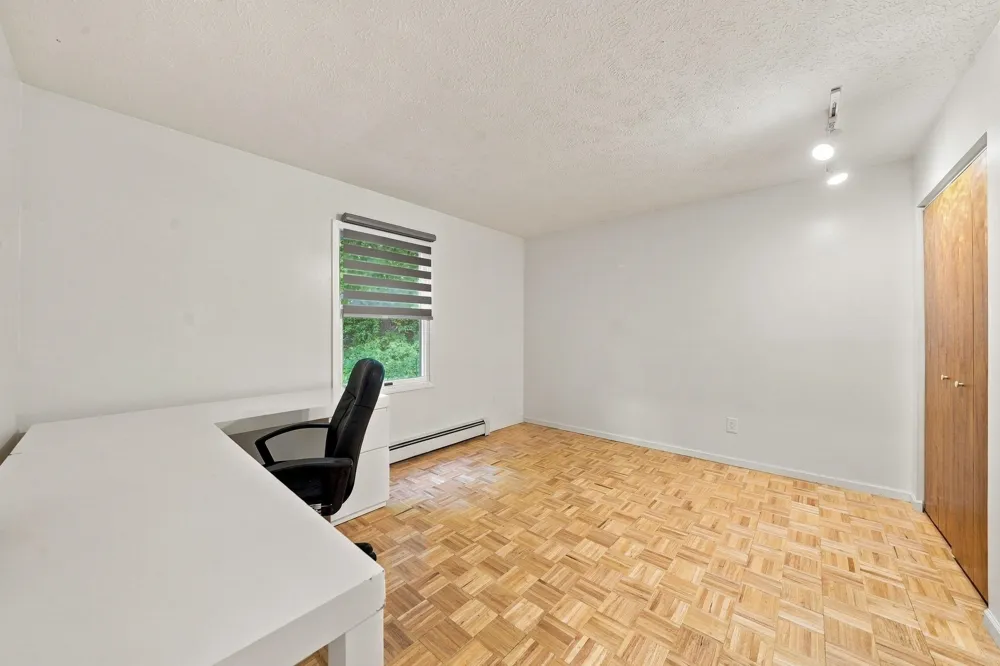 3787 Prouty Road East Bay Township, MI 49686
