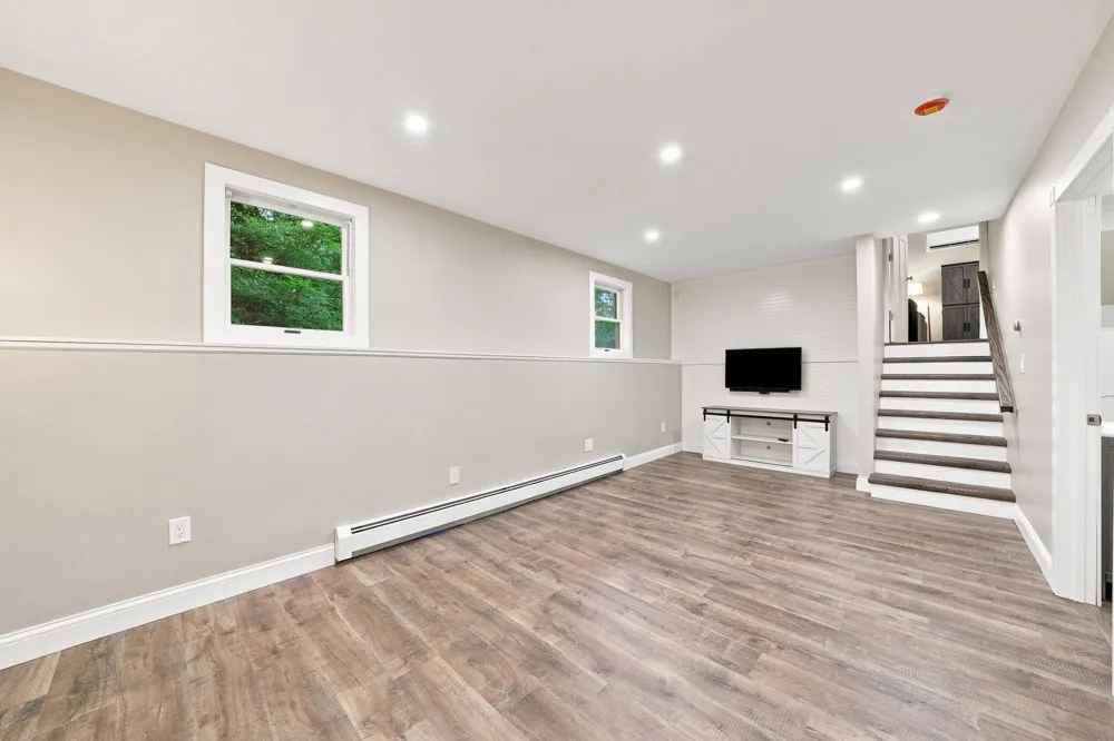 3787 Prouty Road East Bay Township, MI 49686