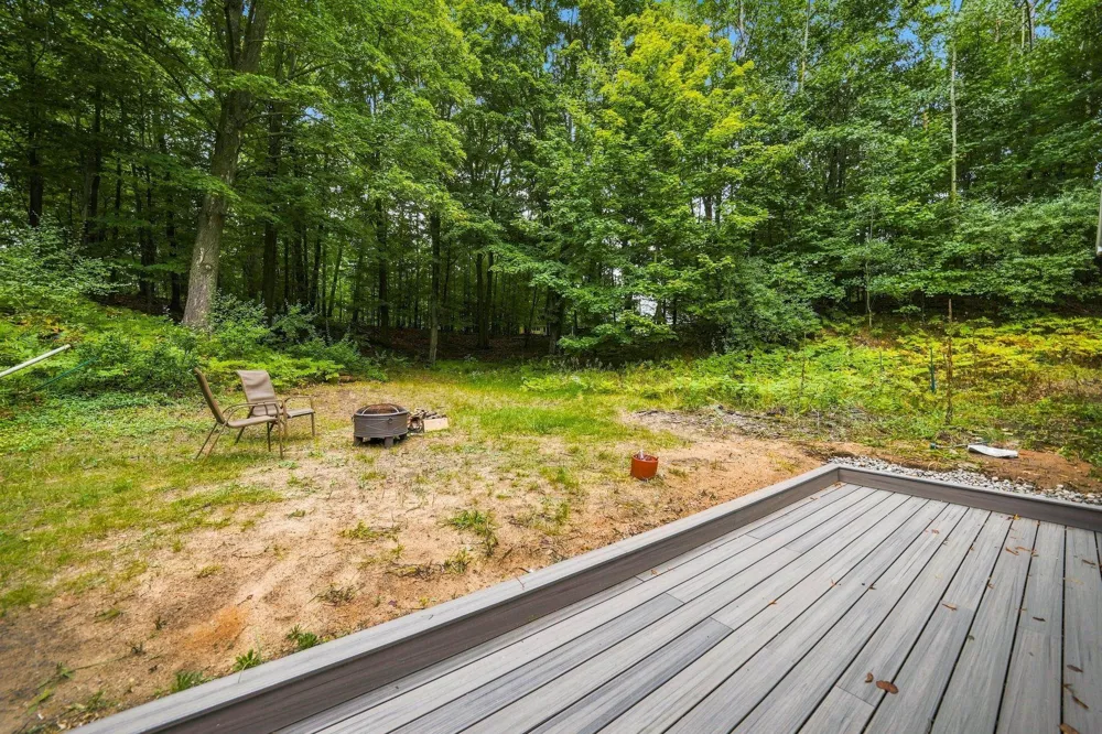 3787 Prouty Road East Bay Township, MI 49686