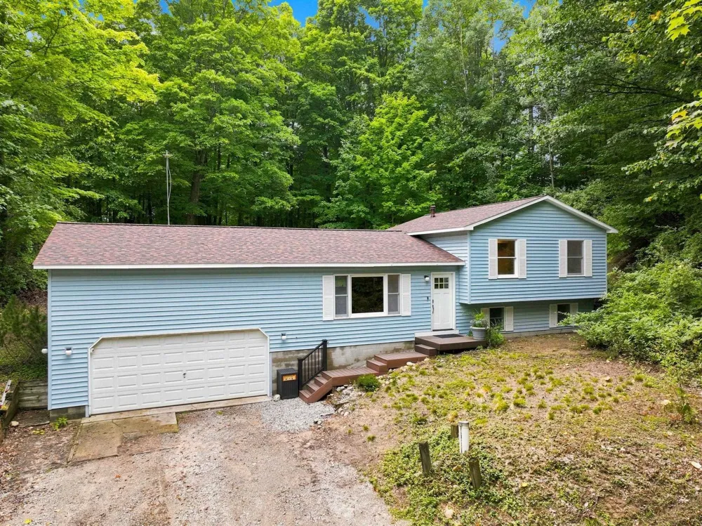 3787 Prouty Road East Bay Township, MI 49686